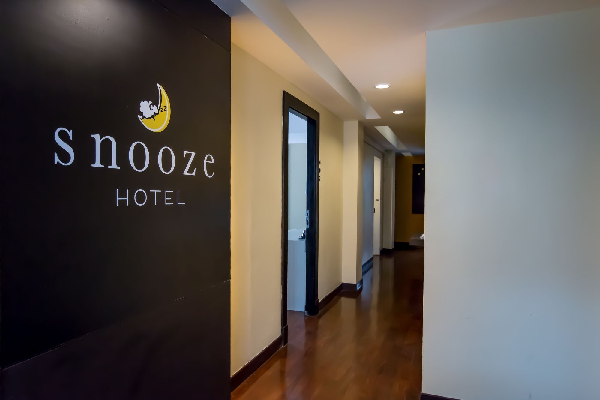Snooze Hotel Thonglor Bangkok Eksteriør bilde
