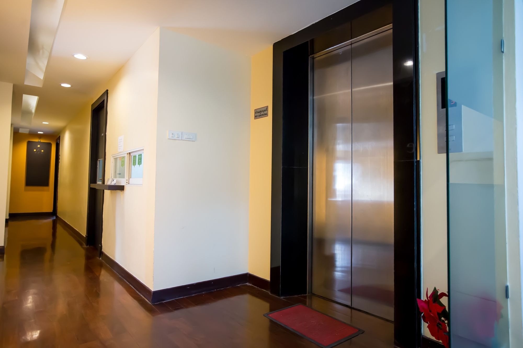Snooze Hotel Thonglor Bangkok Eksteriør bilde